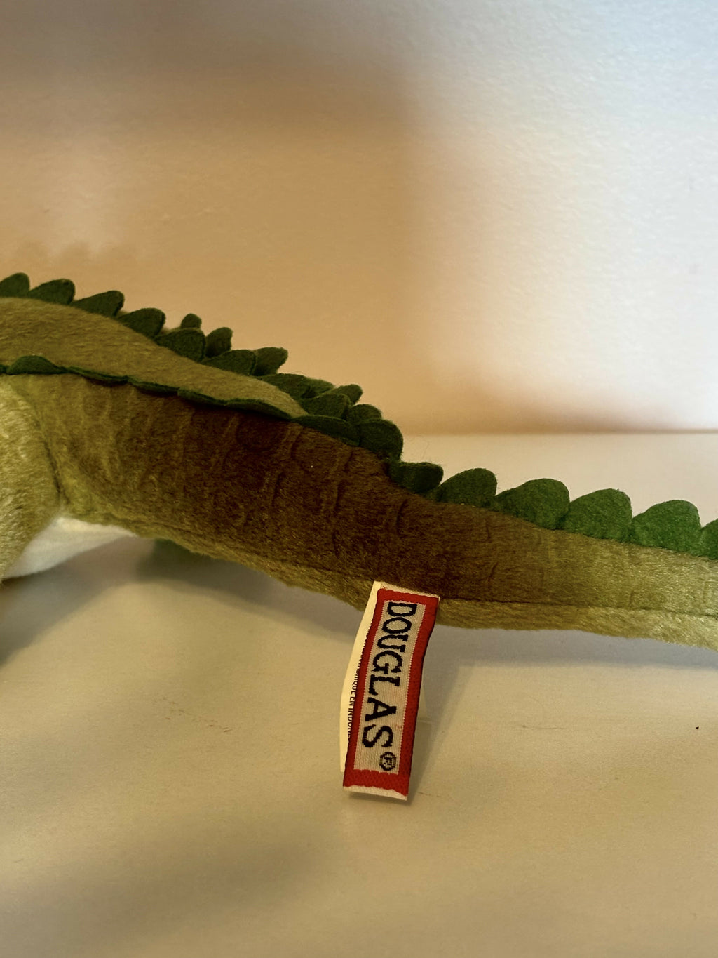 Douglas Snappy Alligator