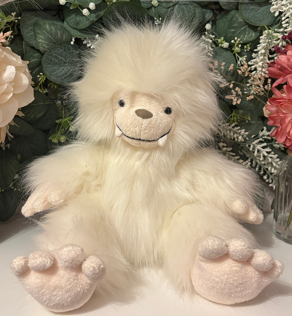 Jellycat Yani Yeti | NWT