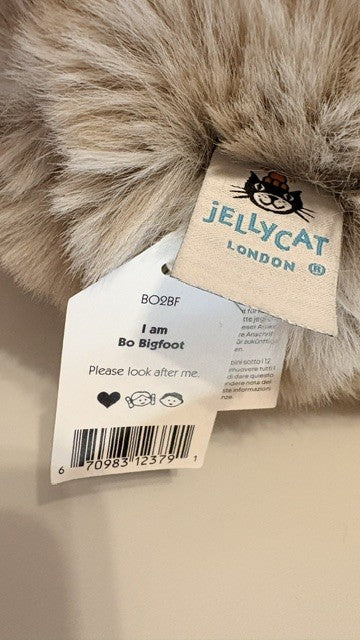 Bo Bigfoot NWT - Jellycat